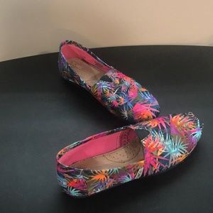 Great condition printed toms